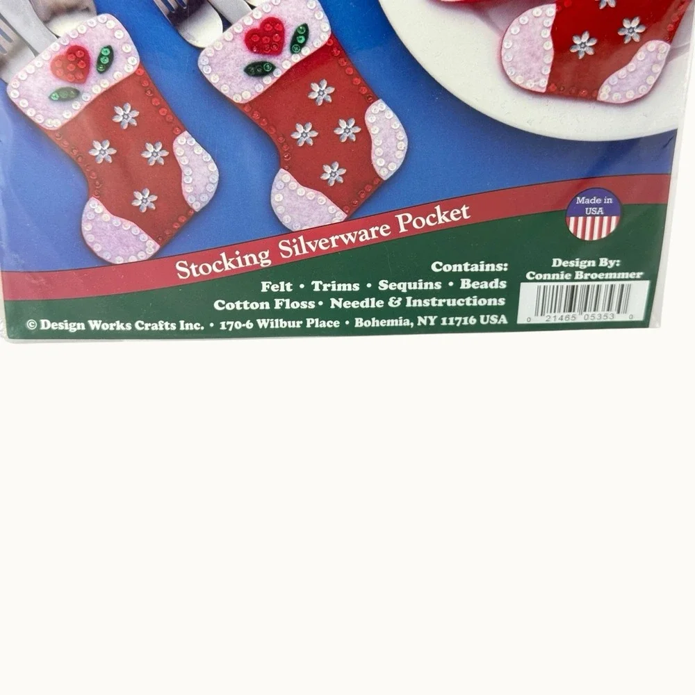 Design Works Crafts Stocking Kit Unisex OS Red New Felt Silverware Pocket 5353